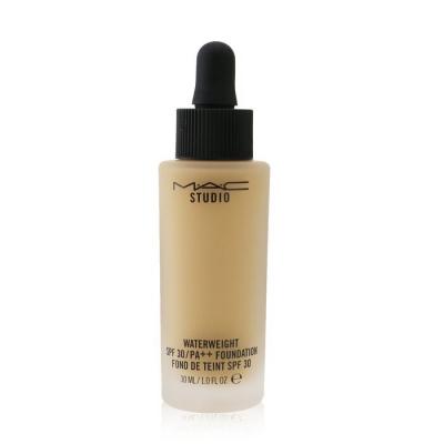 MAC Studio Waterweight Foundation SPF 30 - # NC42 (True Medium With Golden Undertone) 30ml/1oz